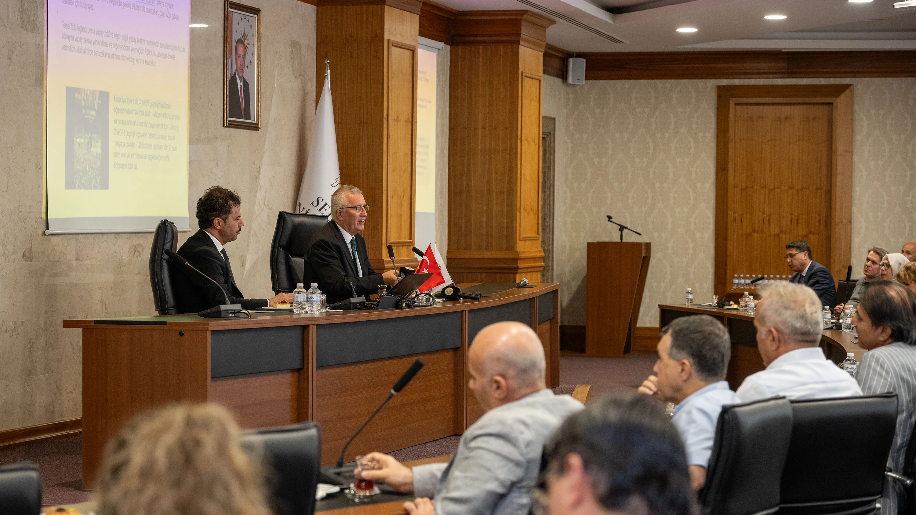 Yükseköğretim Kalite Kurulu (YÖKAK) Başkanı Prof. Dr. Ümit Kocabıçak, Selçuk Üniversitesinde!